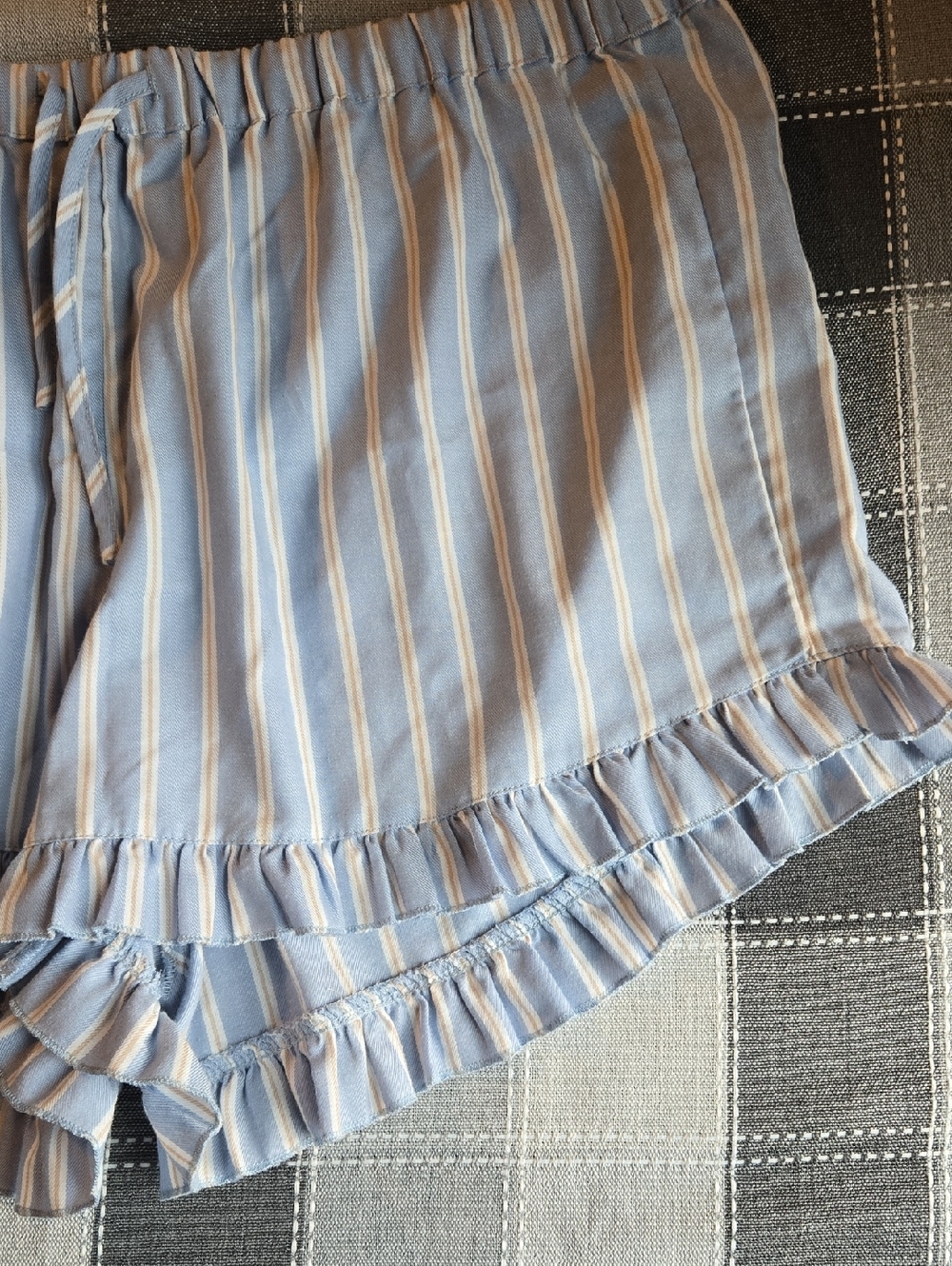Torrid LoveSick NWOT Drawstring Ruffle-Hem Shorts - Picture 8 of 13